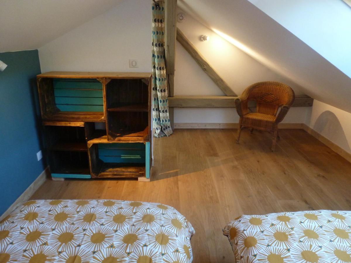 Au Cheval Blanc - Appartements Et Chambres D'Hotes 阿尔贝维尔 外观 照片